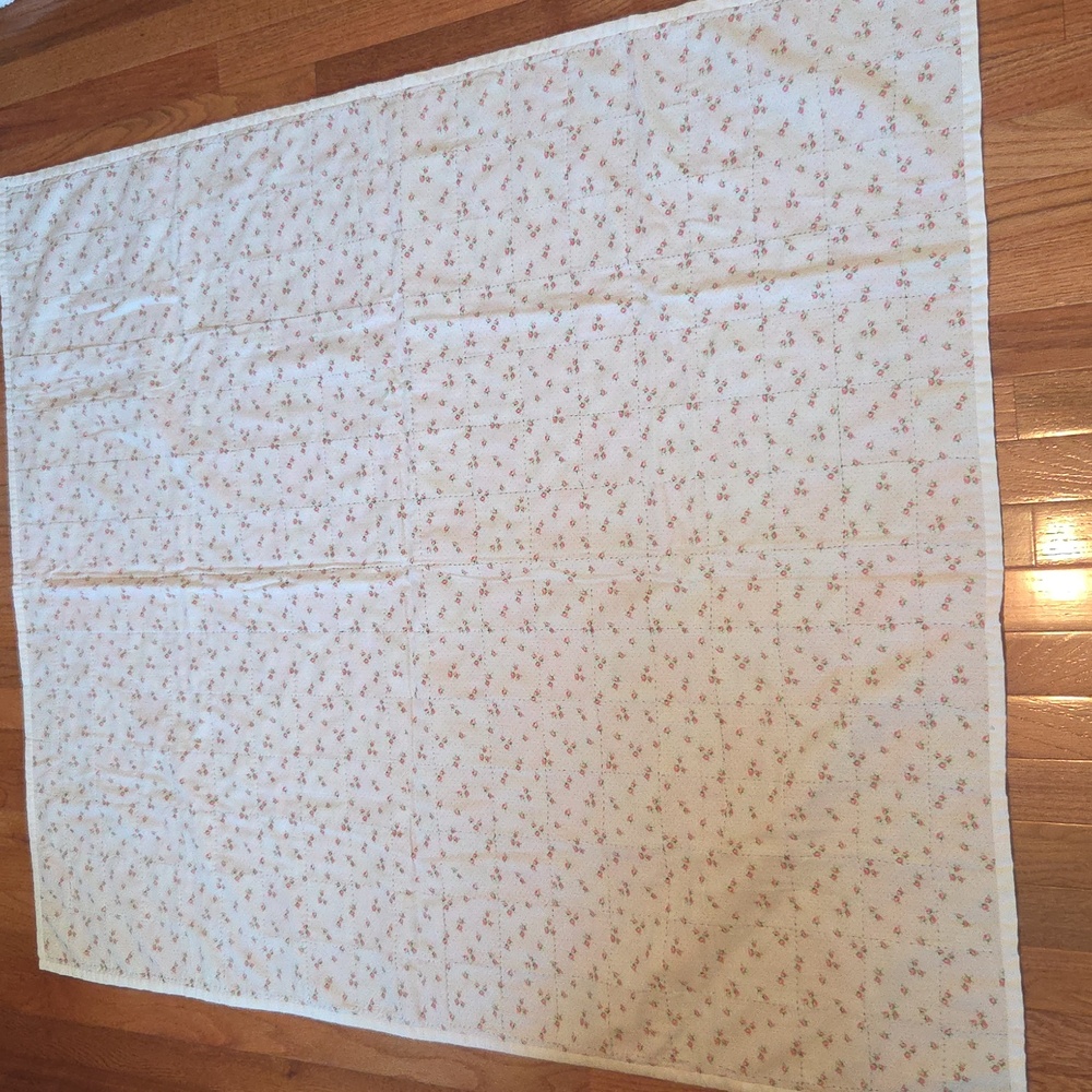 Pink and White Hand Quilted Blanket - Picture 10 of 10